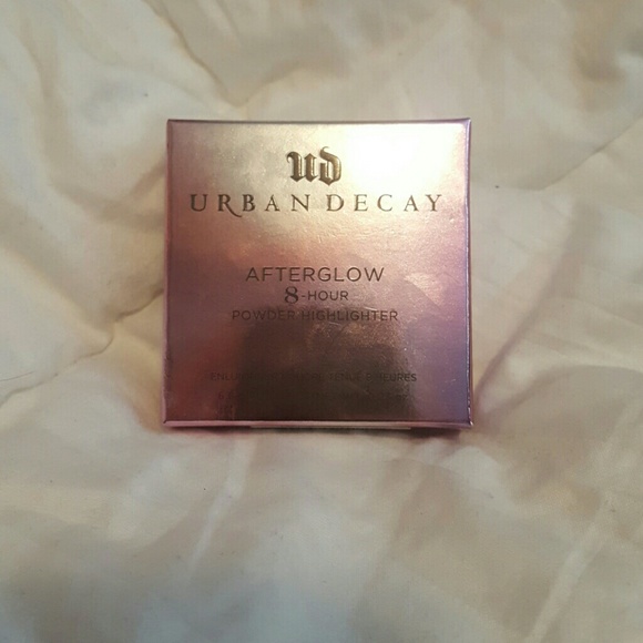 Urban Decay Afterglow 8 Hour Highlighter - Picture 1 of 4