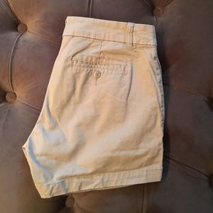 Khakis by Gap Khaki Shorts 2