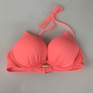 SOLD💓💓 Victoria's Secret bombshell 2 cups pushup