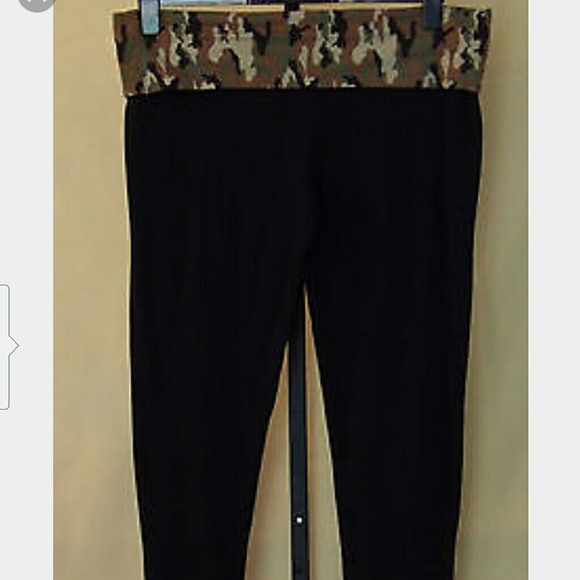 PLUS SIZE Black & Camo Yoga Pants