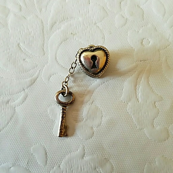lock&key charm - Picture 2 of 4