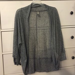 Grey half-sleeved cardigan