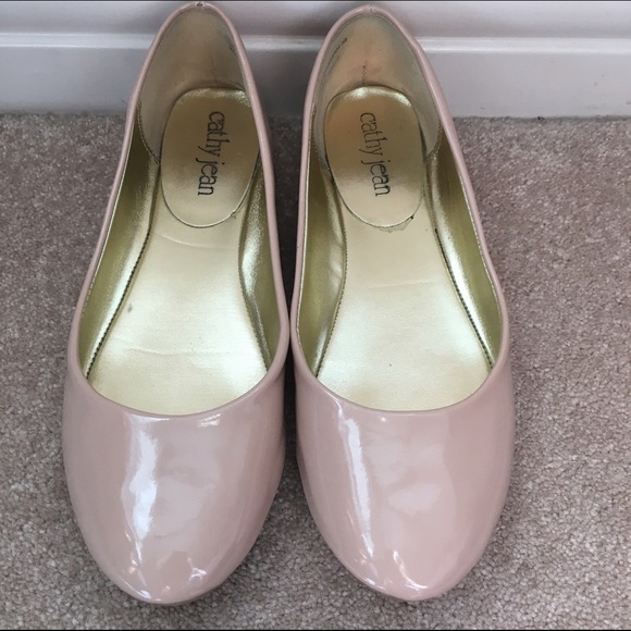 Tan flats