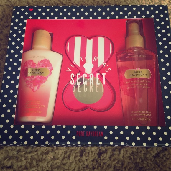 Victoria's Secret Pure Daydream