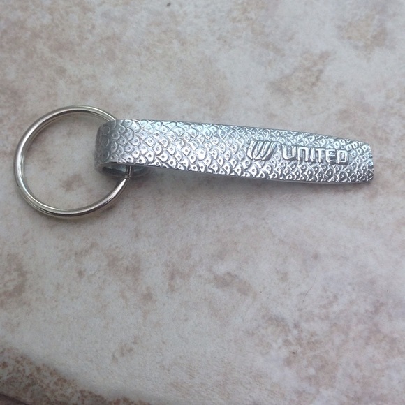 United Airlines keychains - Picture 3 of 4