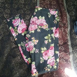 Floral leggings!
