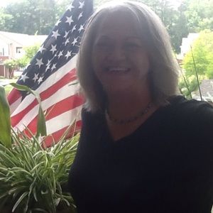 Meet your Posher, Sandy