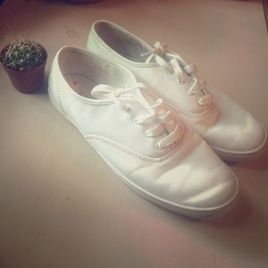 White leather keds