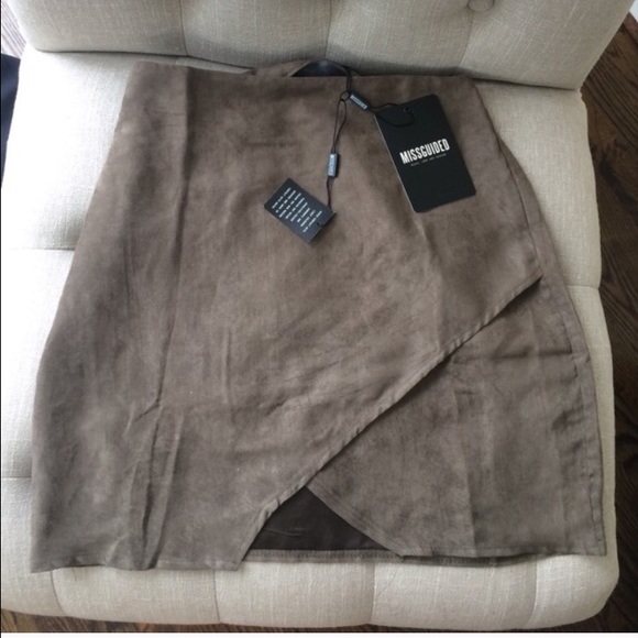Grey skirt