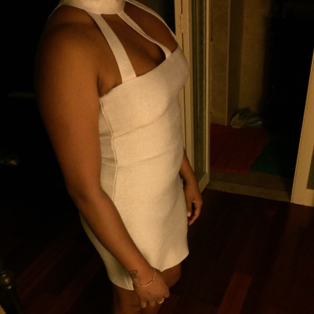 Dress - Picture 6 of 6