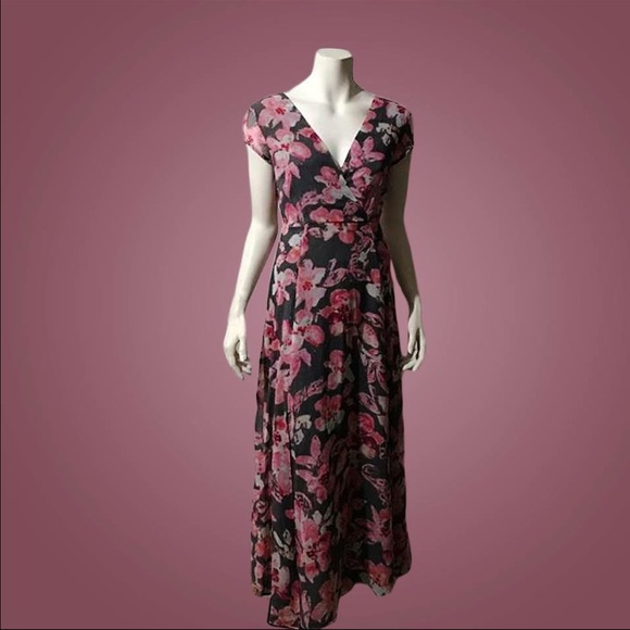 ❗️SALE❗️Slit By Slit Lace Up Back Maxi Dress #029 - Picture 2 of 4