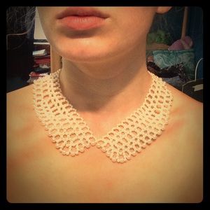 Peter Pan collar pearl necklace