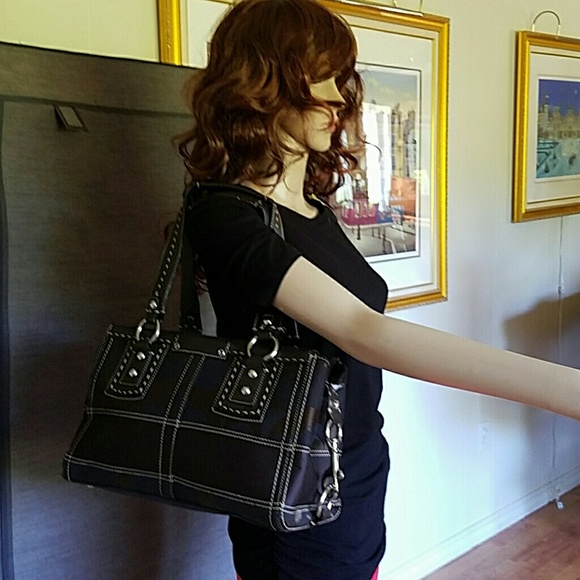EXTRA PICS - Picture 3 of 3