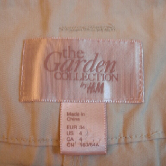 Shorts - Picture 2 of 3