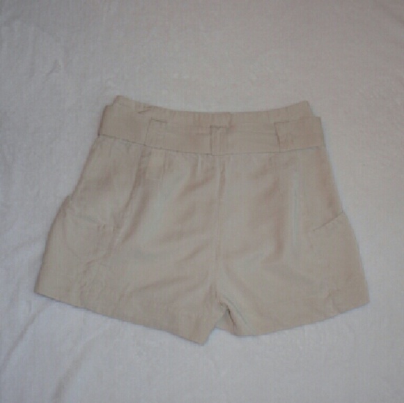 Shorts - Picture 3 of 3