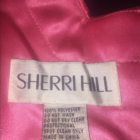 Sherri Hill homecoming dress!!⚠️⚠️⚠️SOLD⚠️⚠️⚠️ - Picture 4 of 4