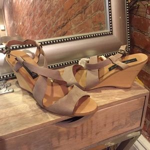 Steve Madden wego wedge