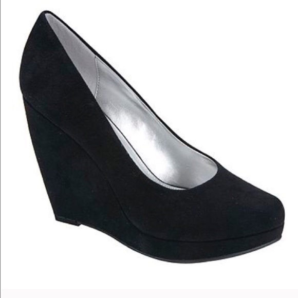 Little Black Wedges