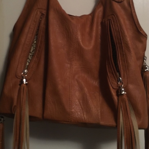 BOHO/ Tan fringed purse - Picture 3 of 3