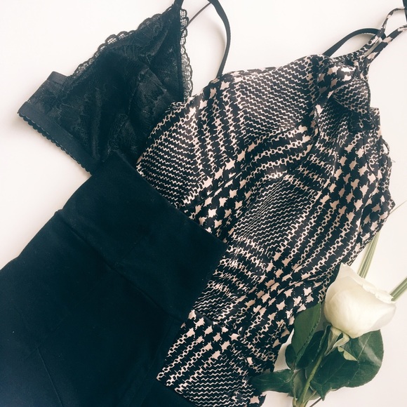 Urban Outfitters Houndstooth Crop Top