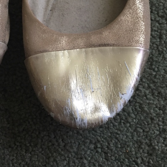 Gold studded flats - Picture 4 of 4