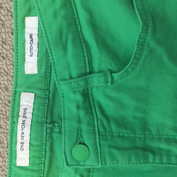 Sutton Capri Pants - Picture 2 of 2