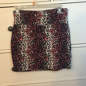 Pink leopard pencil skirt