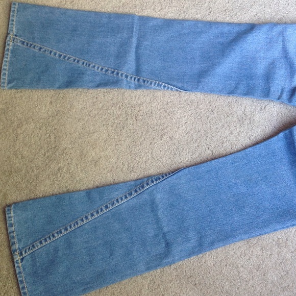 True Religion distress flare pants, 31 inseam - Picture 4 of 4