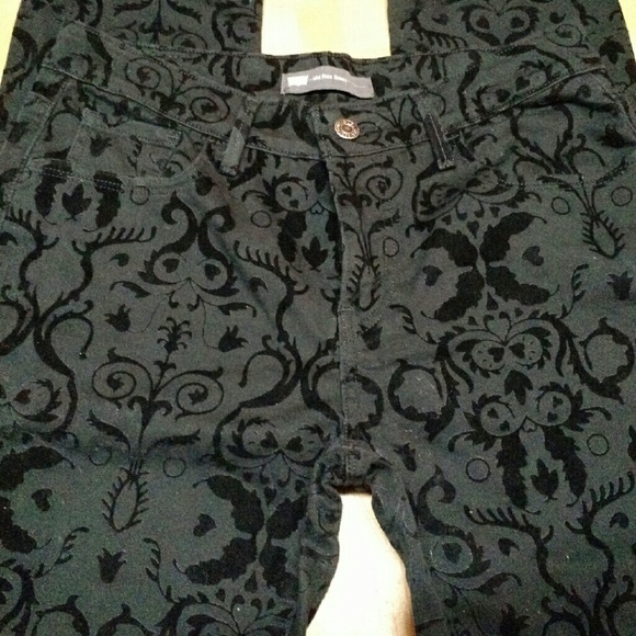 Black on black damask Levi's