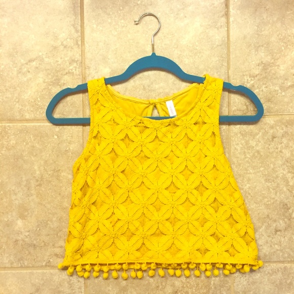 Dark yellow tassel tank! Slight crop top.