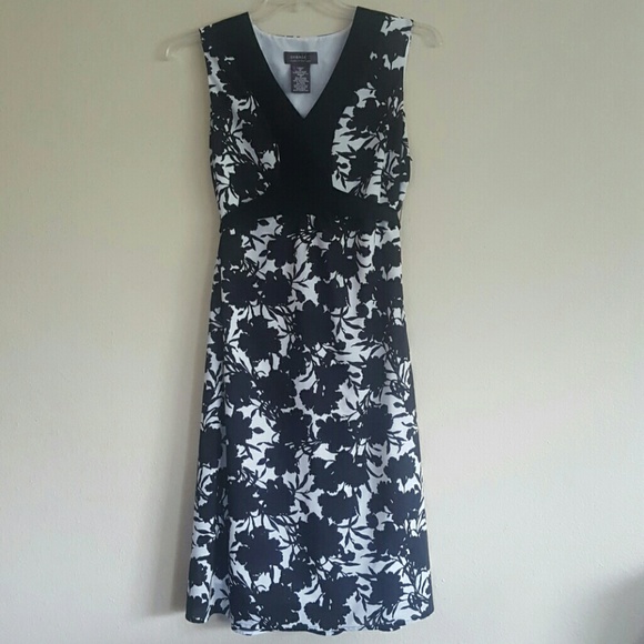 *must go* Black and White Summer Dress