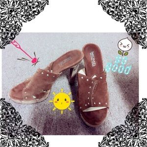 Michael kors velvet heel