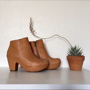 Kork-ease all leather clog ankle boots. Vintage!