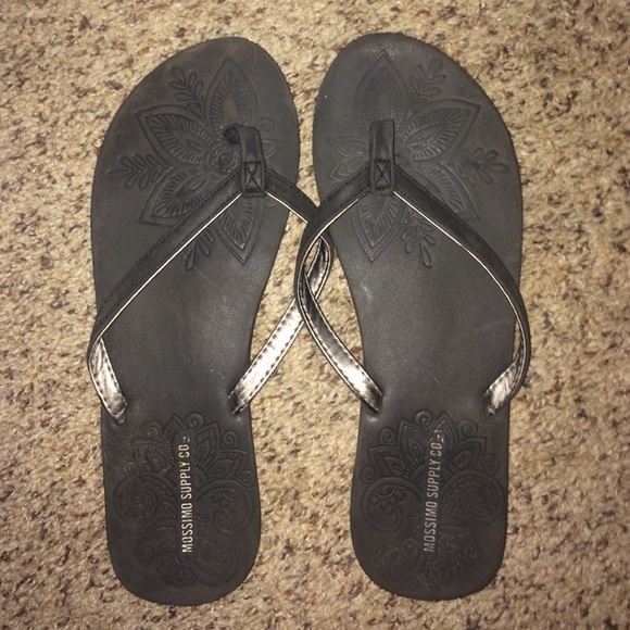 Two pack flip flops - Picture 4 of 4