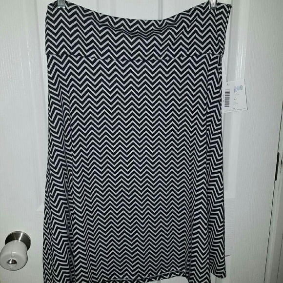 NWT 2XL Lularoe Azure skirt