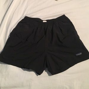 Patagonia black baggies shorts- L