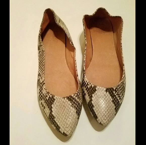 Madewell Reptile print Skimmers