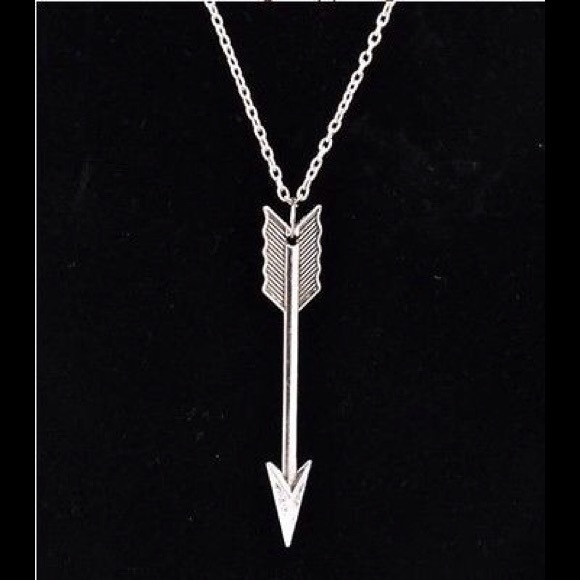 Jewelry - Arrow Necklace