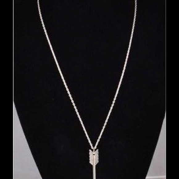 Arrow Necklace - Picture 2 of 2
