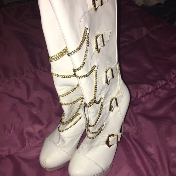 Boots! - Picture 3 of 3