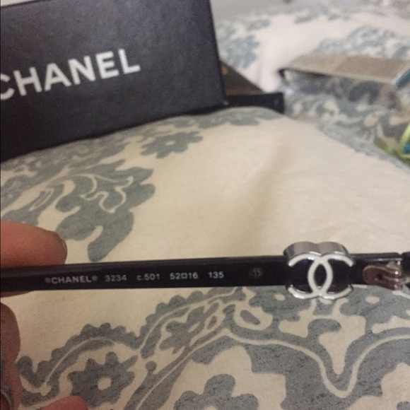 Authentic Chanel eyeglass frames - Picture 4 of 4
