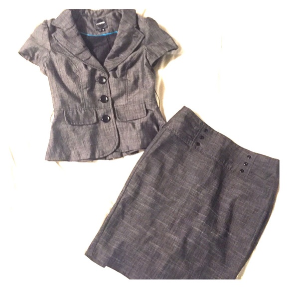 Pencil skirt business suit