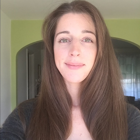 Meet your Posher, Nikki - Picture 1 of 1