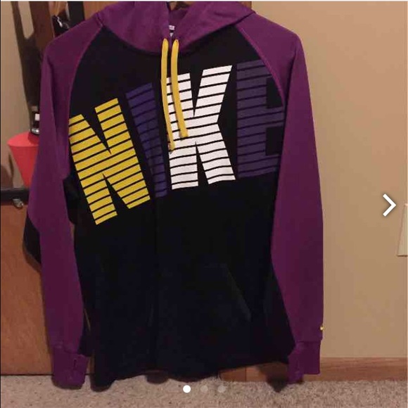 Nike sweatshirt