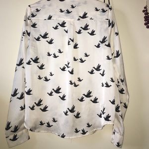 Forever 21 Tops - Forever 21 bird shirt Forever 21 Tops - Forever 21 bird shirt