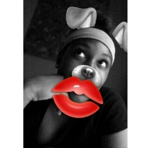 Meet your Posher, Khloe