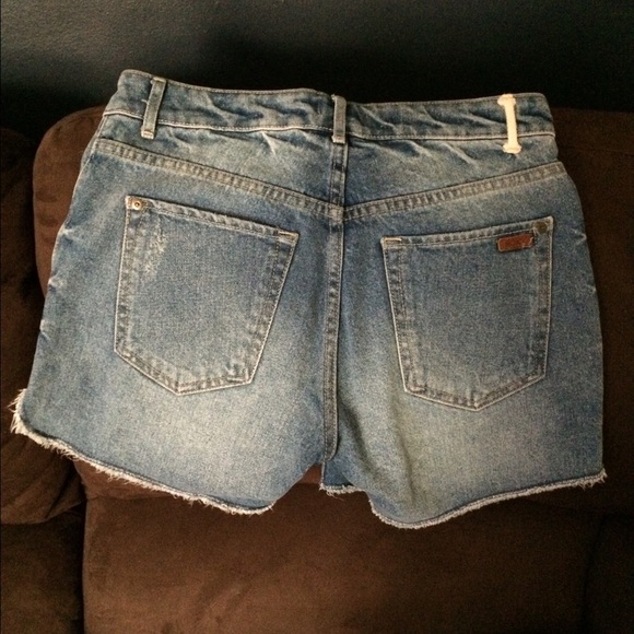 Roxy shorts - Picture 2 of 2