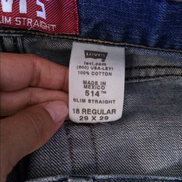 Levi jean shorts - Picture 3 of 3