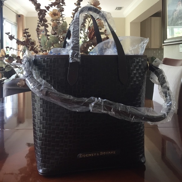 PRICEDROP Dooney & Burke Woven Leather Shopper