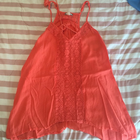 Coral color tank top worn once